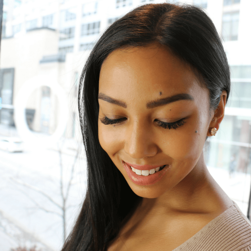 How many lashes in a full set of extensions